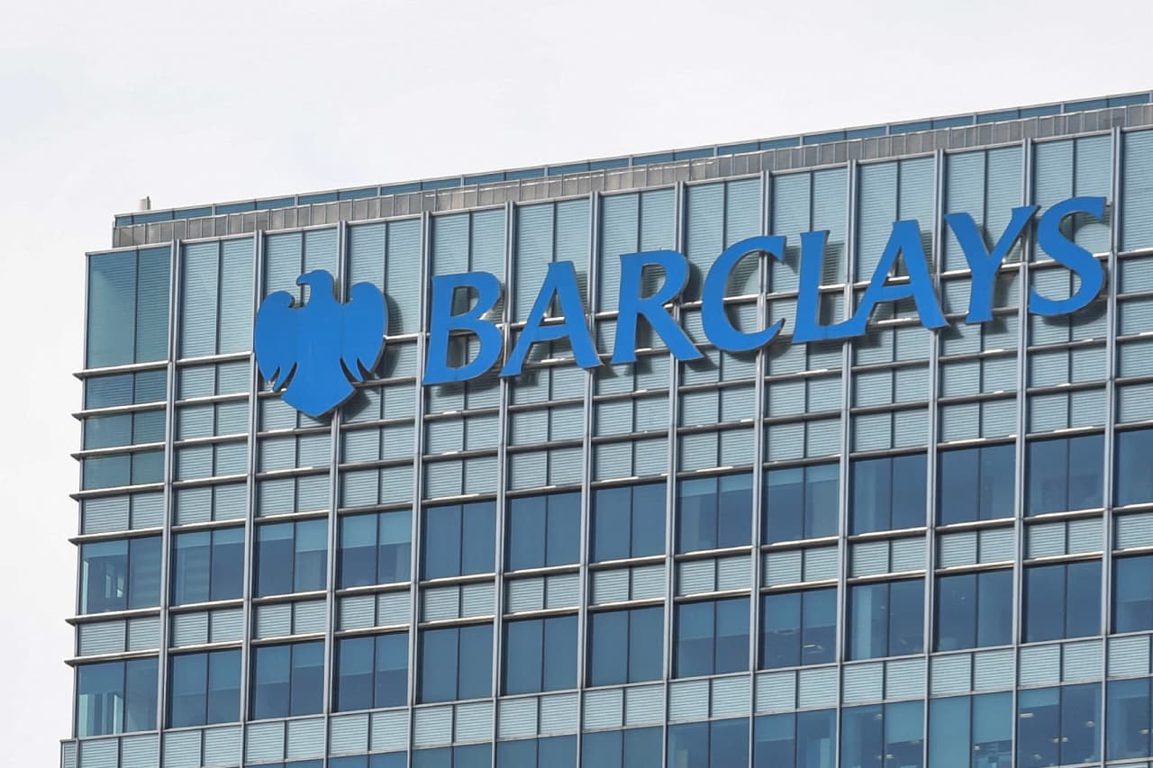 Why a global bank is slashing thousands of jobs — and what the Fed says about AI replacing workers — MarketWatch, Dubai Technology news