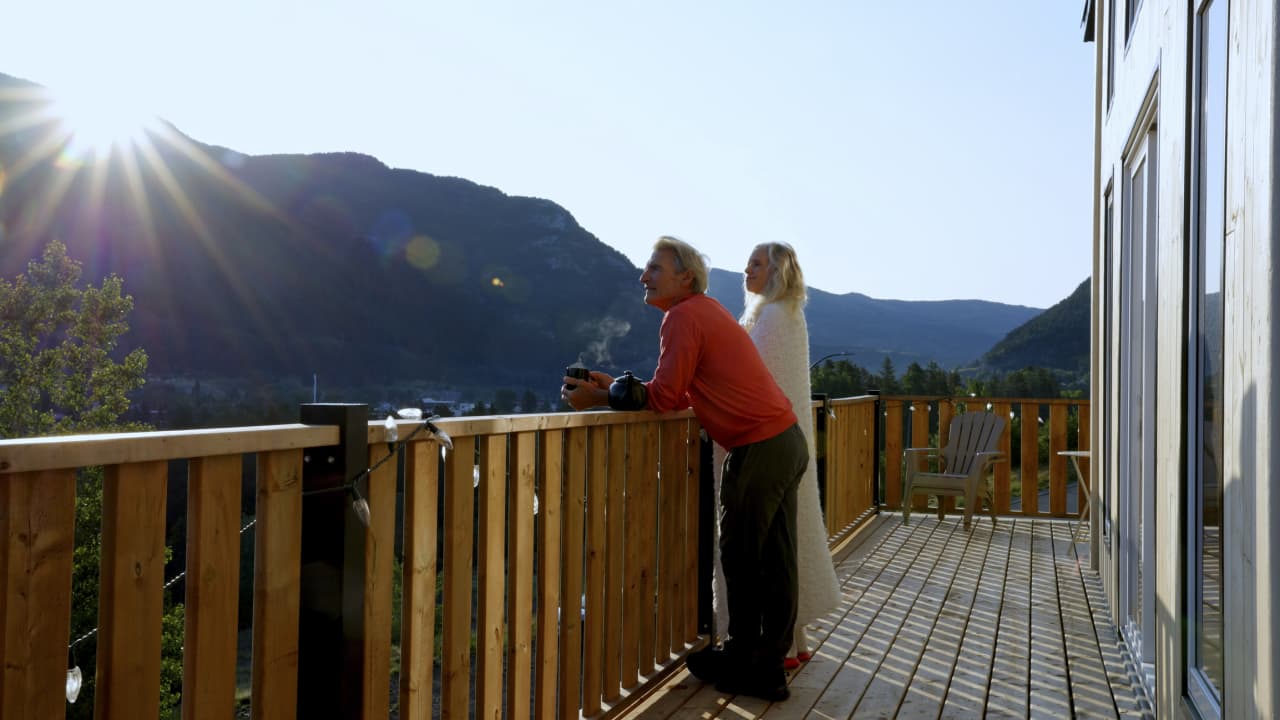 Retiring abroad? Don’t cut these financial ties to the U.S. — MarketWatch, Dubai Business news