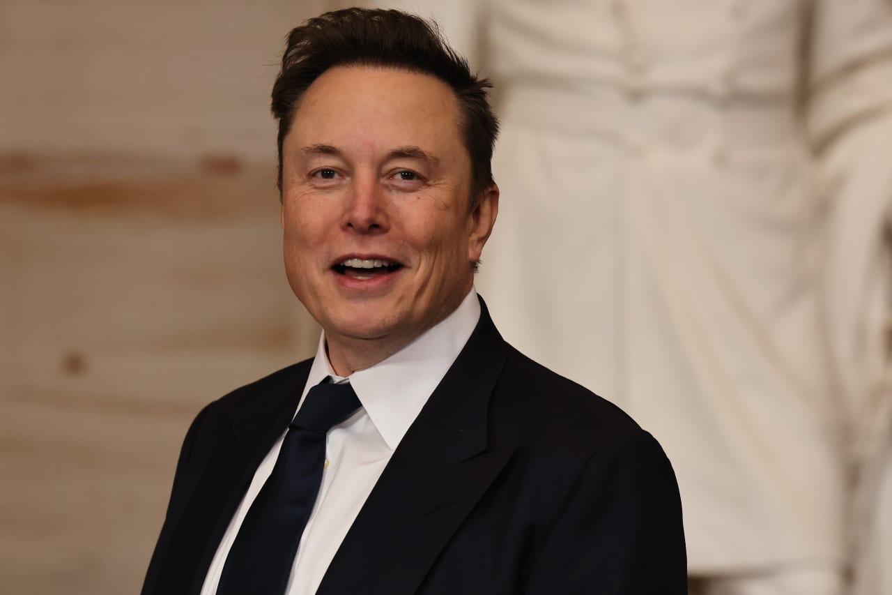 Musk says SpaceX landed a $40 billion debt deal — and forecasts doom for some AI rivals — MarketWatch, Dubai Technology news