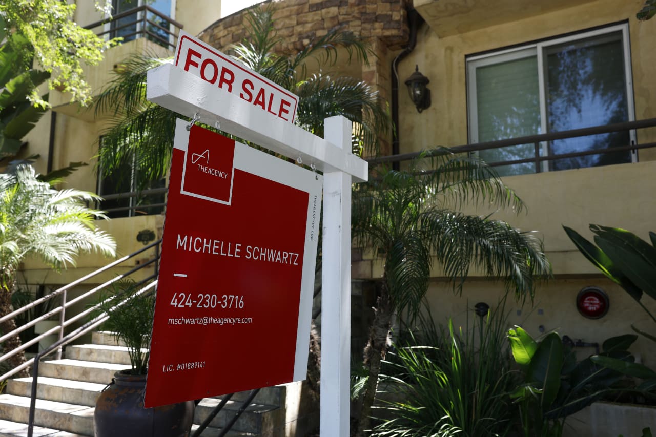 Pending home sales sink to 25-year low as buyers flee high mortgage rates — MarketWatch, Dubai Real Estate news